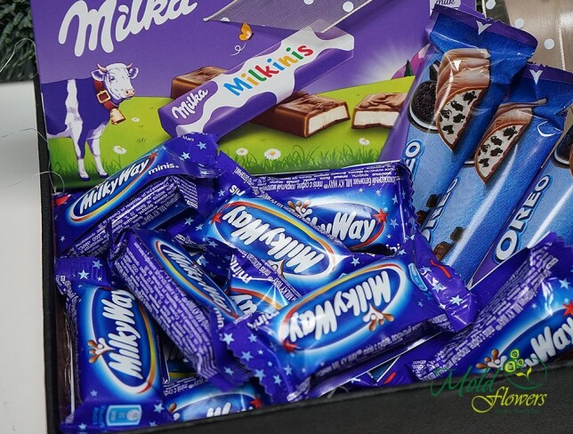Коробочка с конфетами Milky Way и Milka Фото